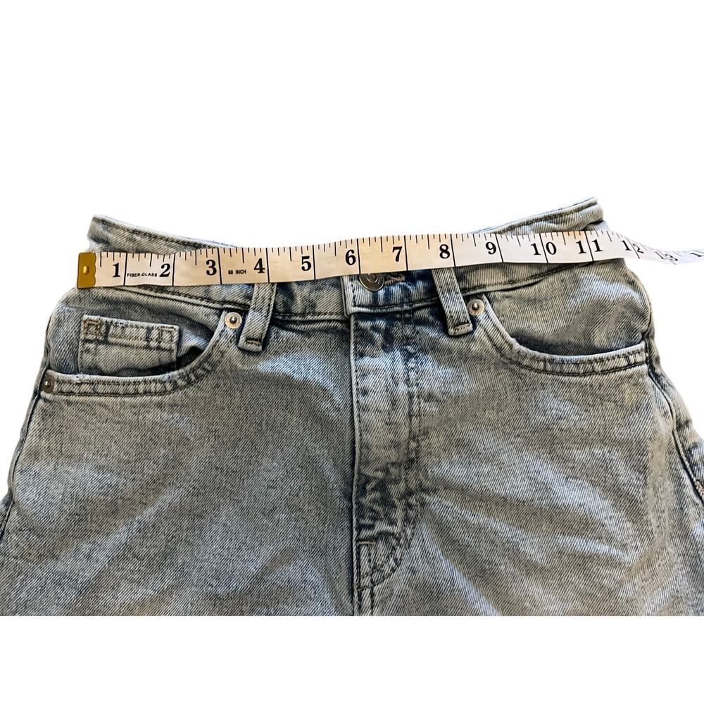 H&M Divided Women's Acid Wash High Waisted Denim Shorts Size 0 Blue - Picture 5 of 7